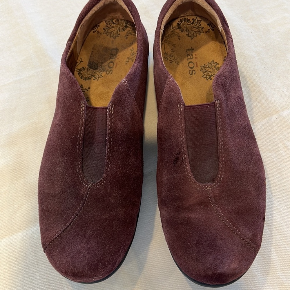 Taos Center Peace purple suede slip on shoe - Picture 4 of 12